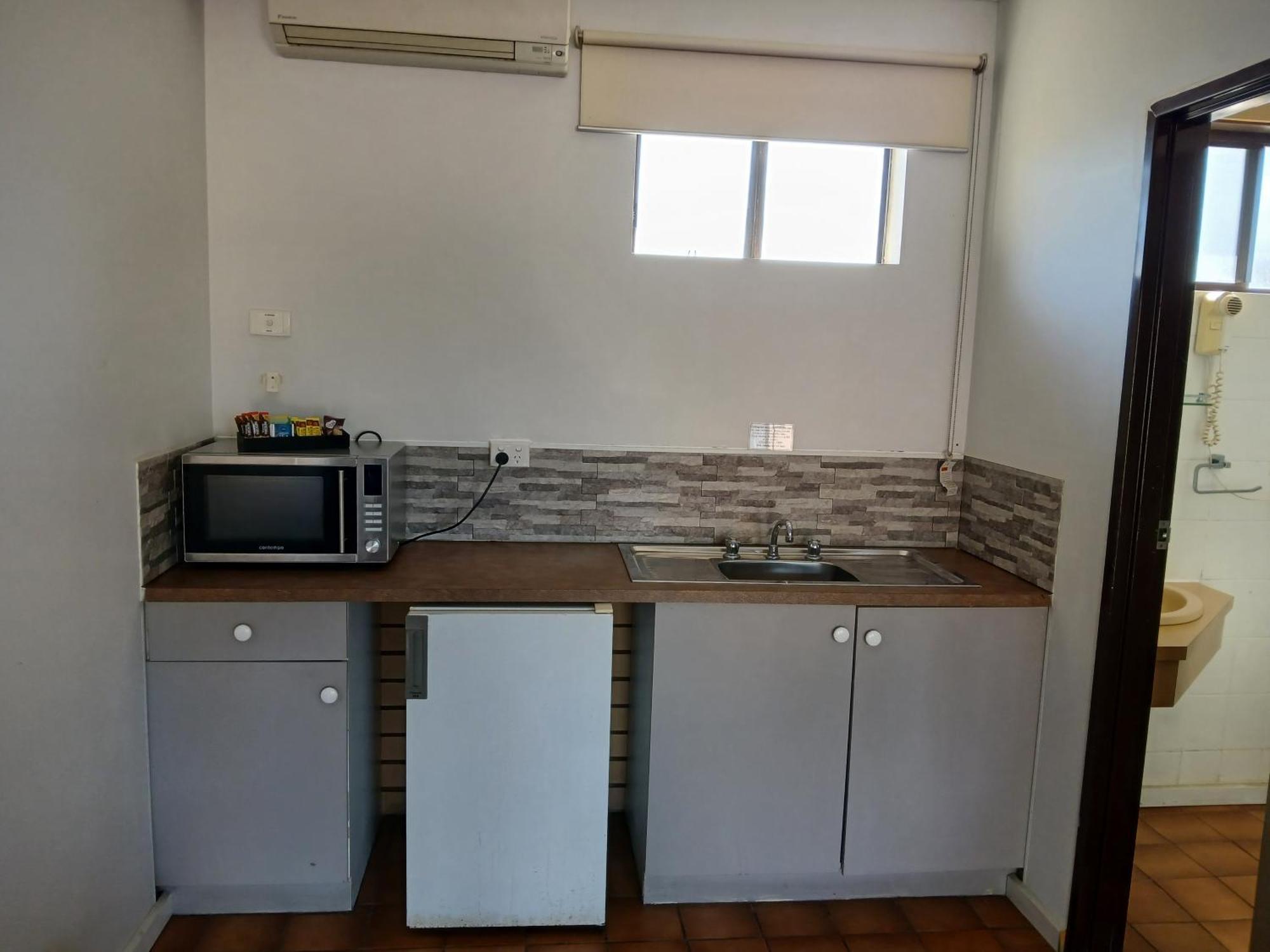 Birch Motel Tocumwal Previously Known As Kanimbla Motor Inn Bagian luar foto